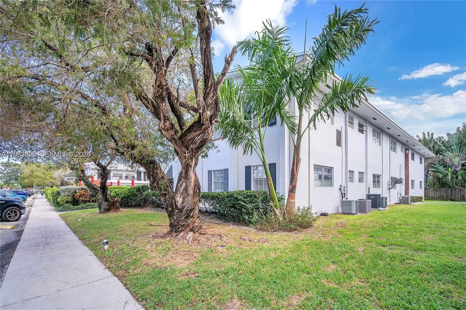 1100 Atlantic Shores Blvd # 405, Hallandale Beach, FL 33009 — zdjęcie 2
