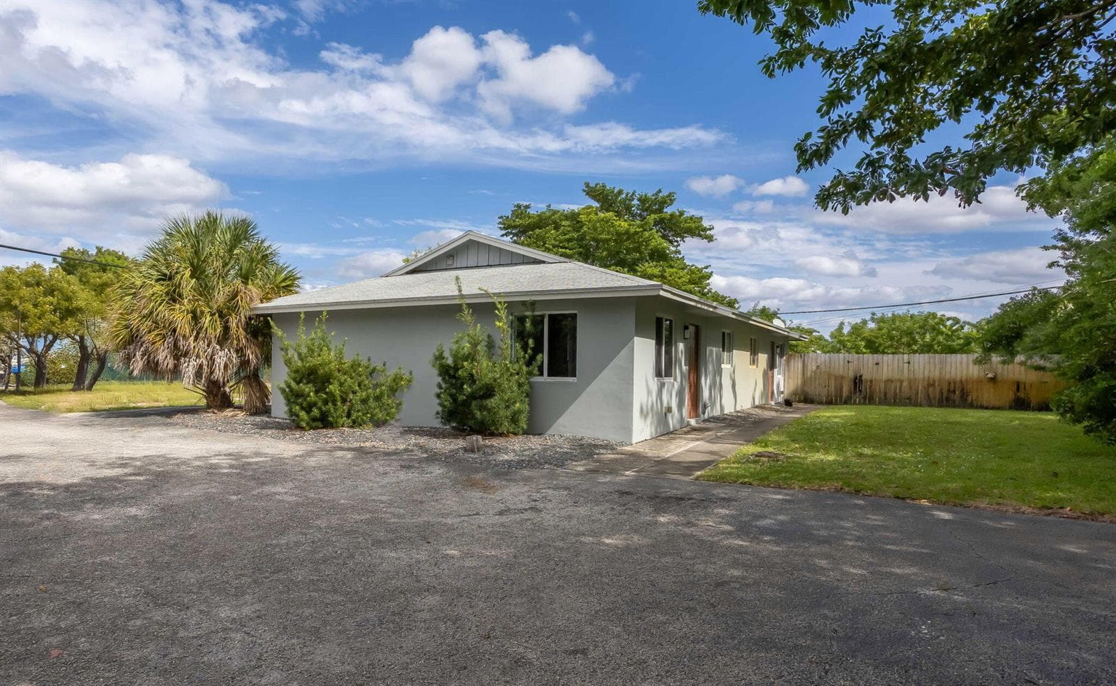 2227 NE 3rd Avenue # 1 & 2, Delray Beach, FL 33444 — zdjęcie 3