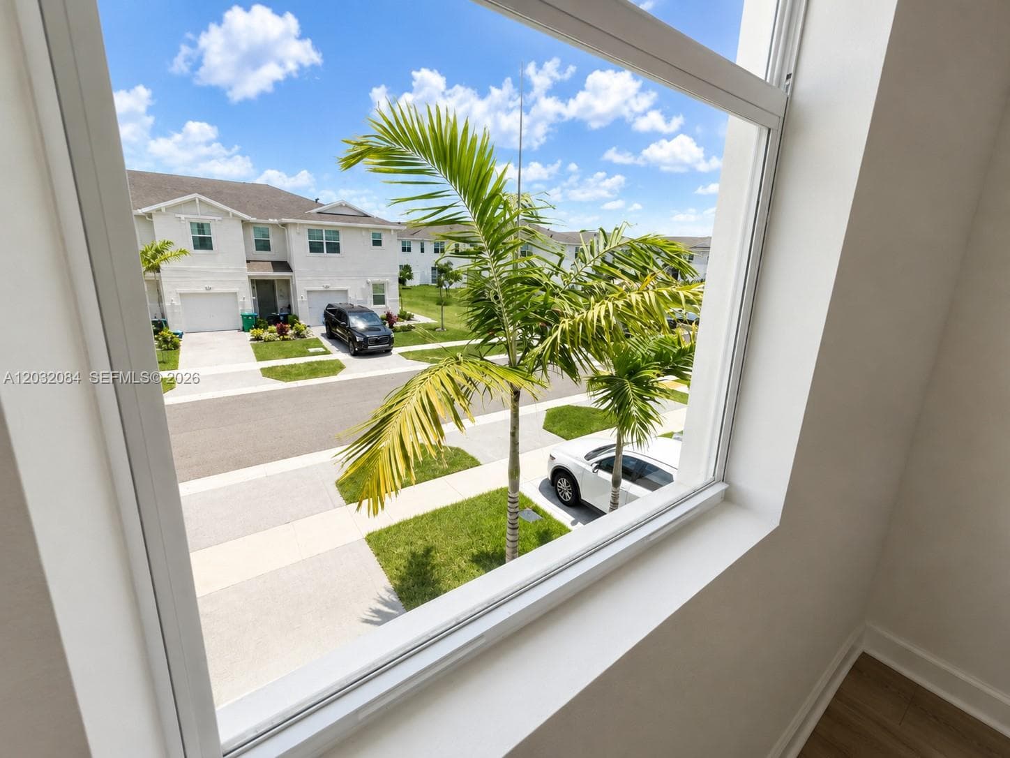 652 SE Lake Falls St, Port St. Lucie, FL 34984 — zdjęcie 5