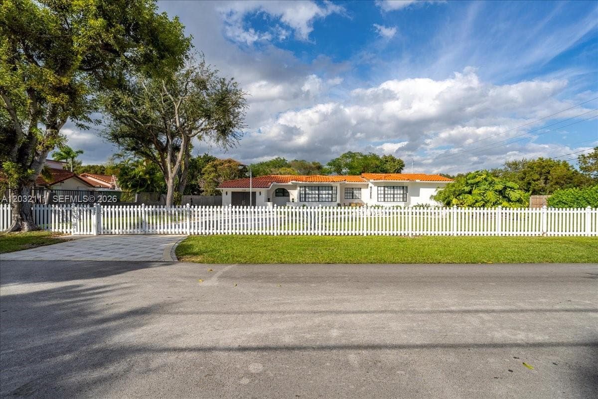 7705 SW 66th St # 0, Miami, FL 33143 — zdjęcie 2