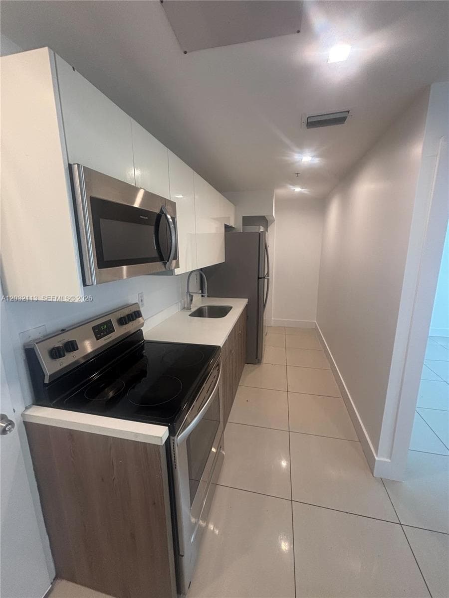 829 SW 18th Ave # 310, Miami, FL 33135 — zdjęcie 2