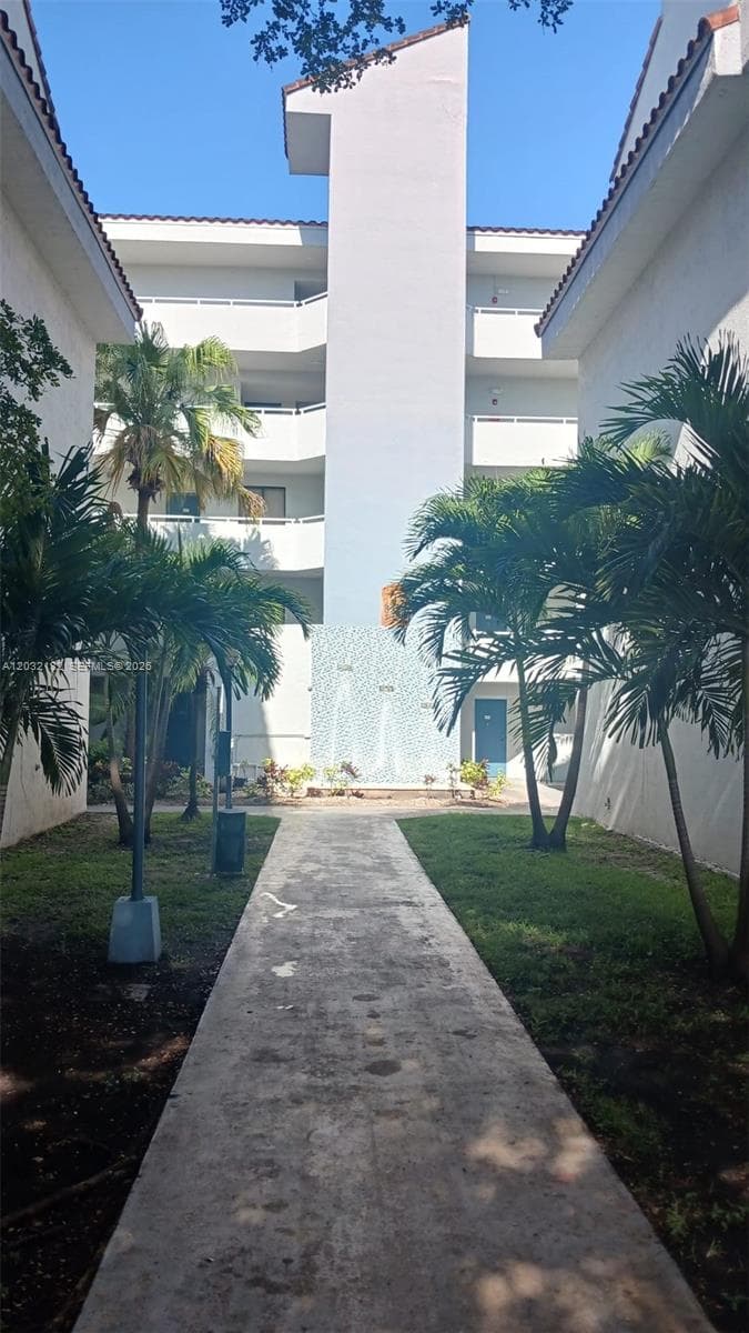 8335 SW 152nd Ave # B-310, Miami, FL 33193 — zdjęcie 2