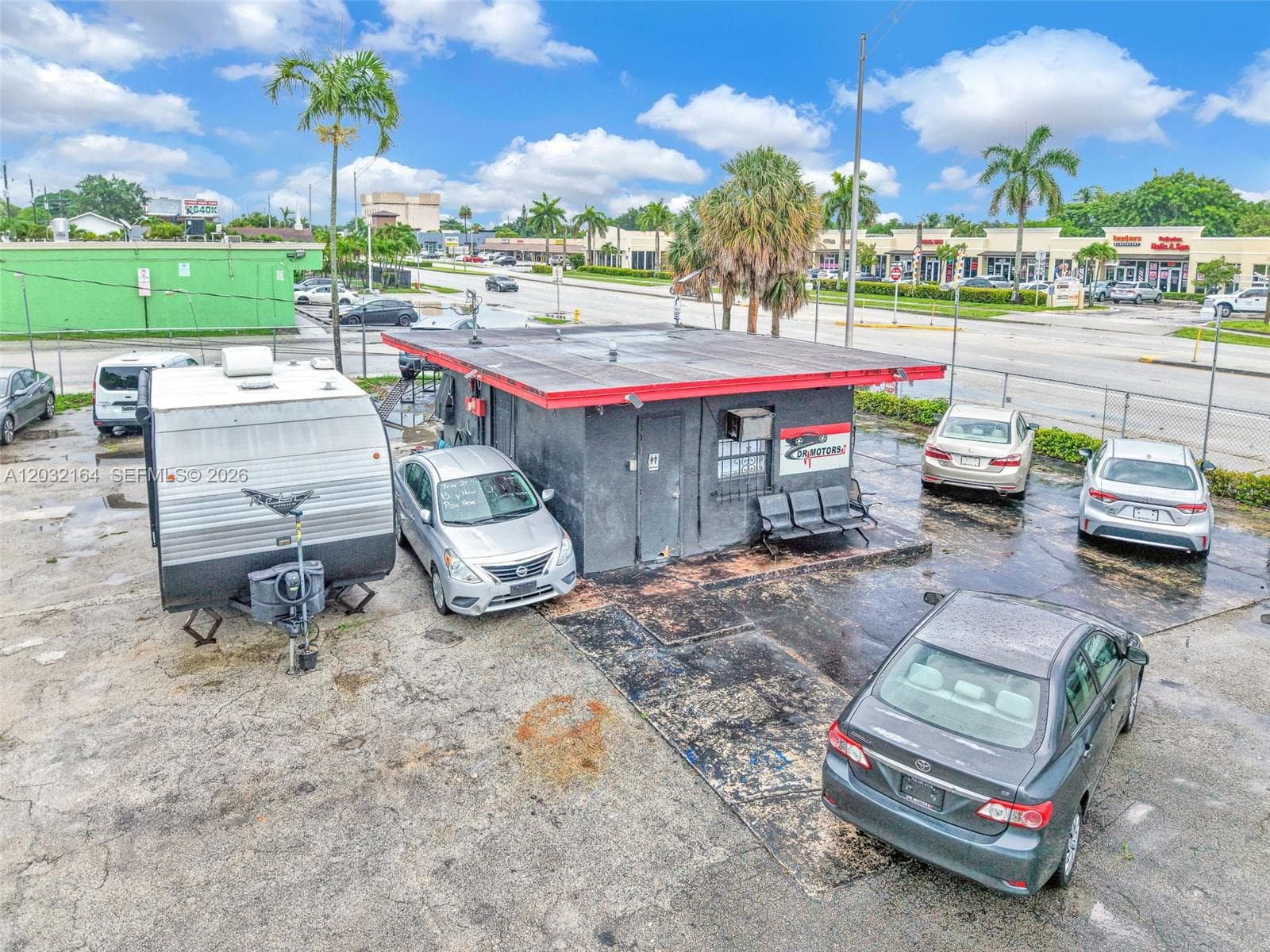 4601 W Hallandale Beach Blvd, Hollywood, FL 33023 — zdjęcie 2
