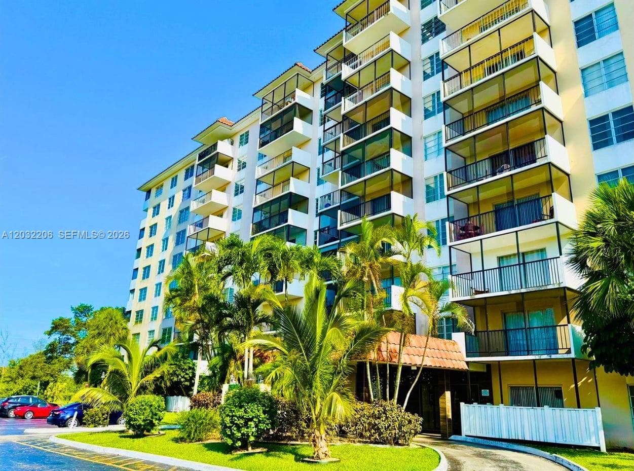 4164 Inverrary Dr # 204, Lauderhill, FL 33319 — zdjęcie 2
