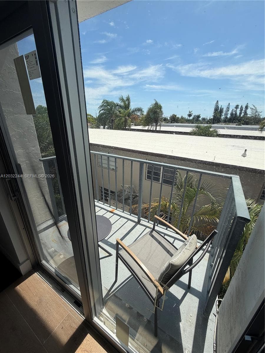 1960 Marseille Dr # 304, Miami Beach, FL 33141 — zdjęcie 2