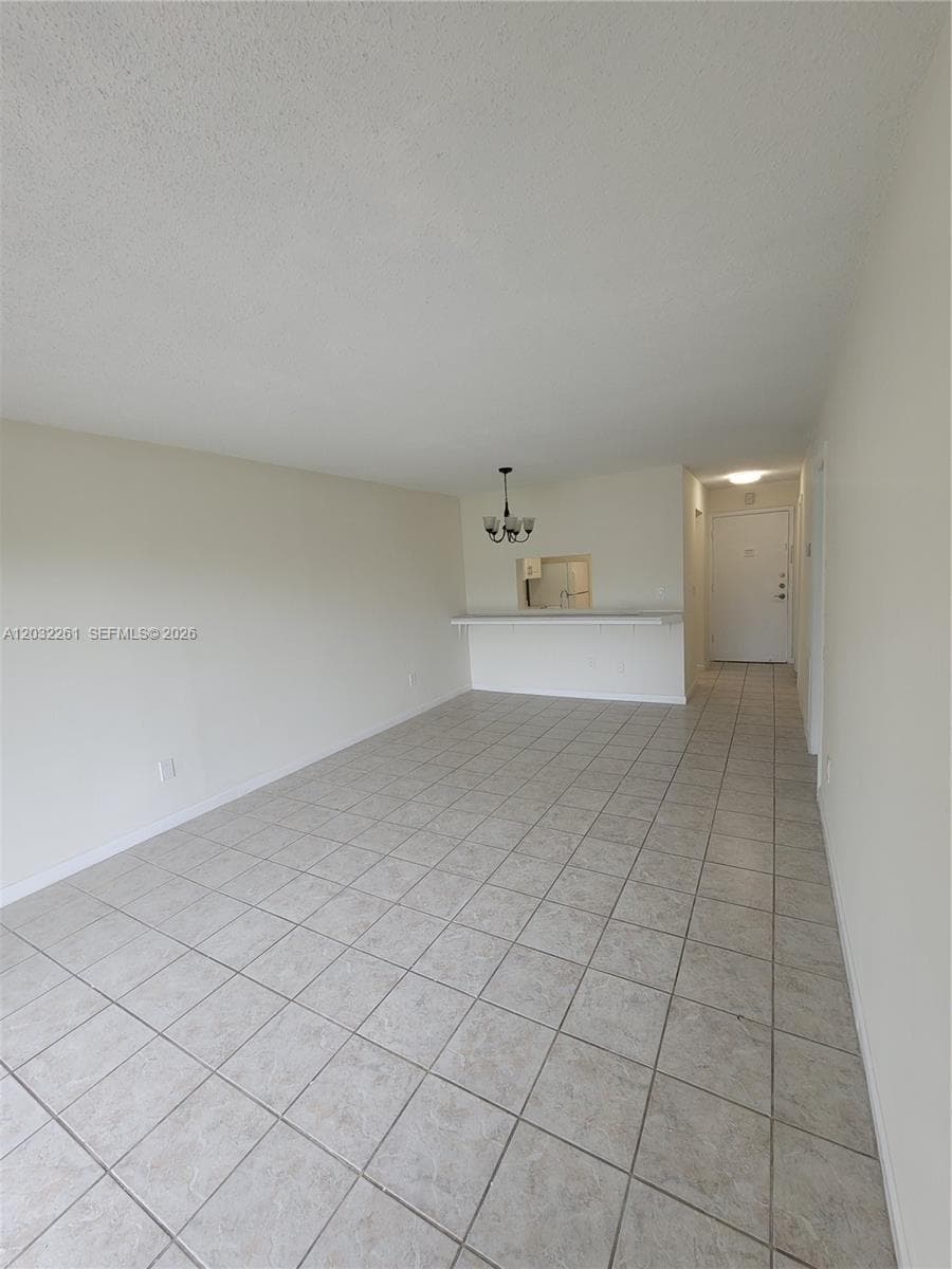 2800 NW 56th Ave # E401, Lauderhill, FL 33313 — zdjęcie 2