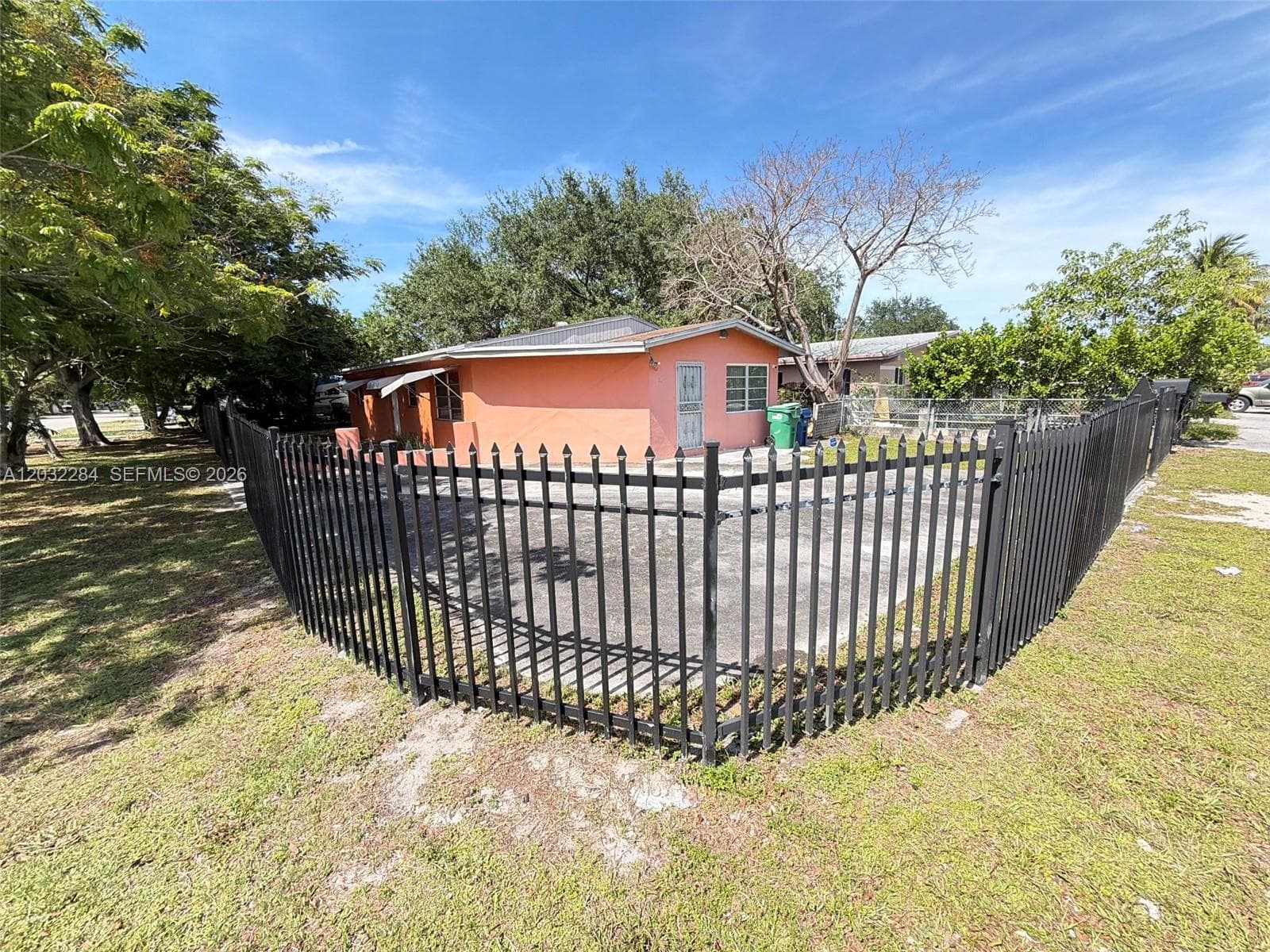 997 NW 116th St, Miami, FL 33168 — zdjęcie 4