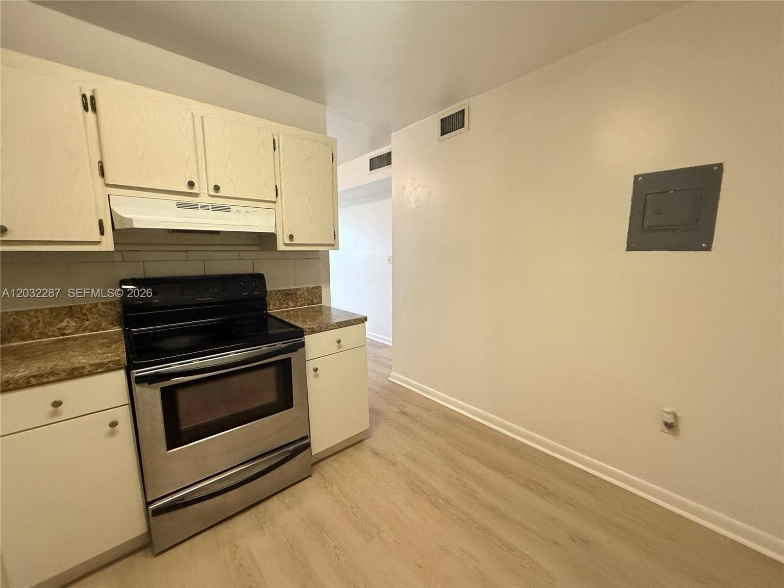 12215 W Dixie Hwy # 306, North Miami, FL 33161 — zdjęcie 3