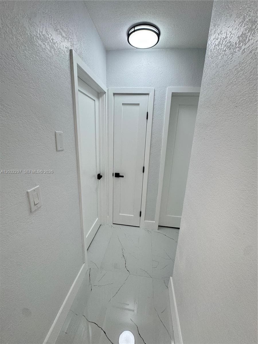 1096 NE 157th Ter, North Miami Beach, FL 33162 — zdjęcie 3