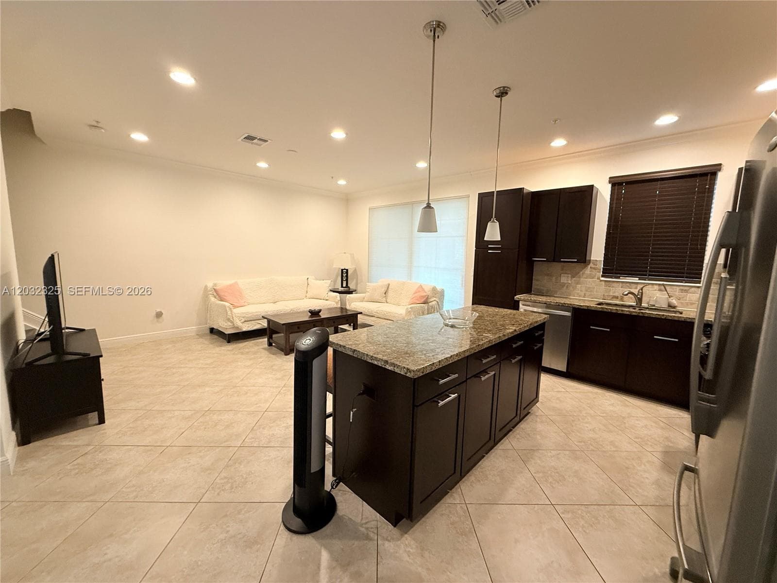 3341 NW 125th Ln, Sunrise, FL 33323 — zdjęcie 2