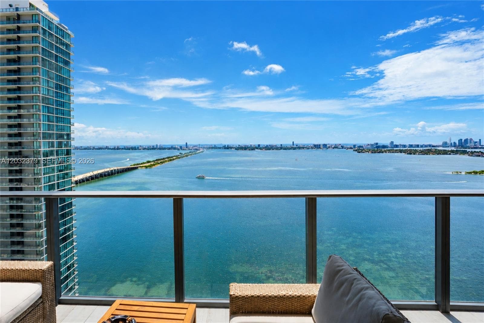480 NE 31st St # 3705, Miami, FL 33137 — zdjęcie 2