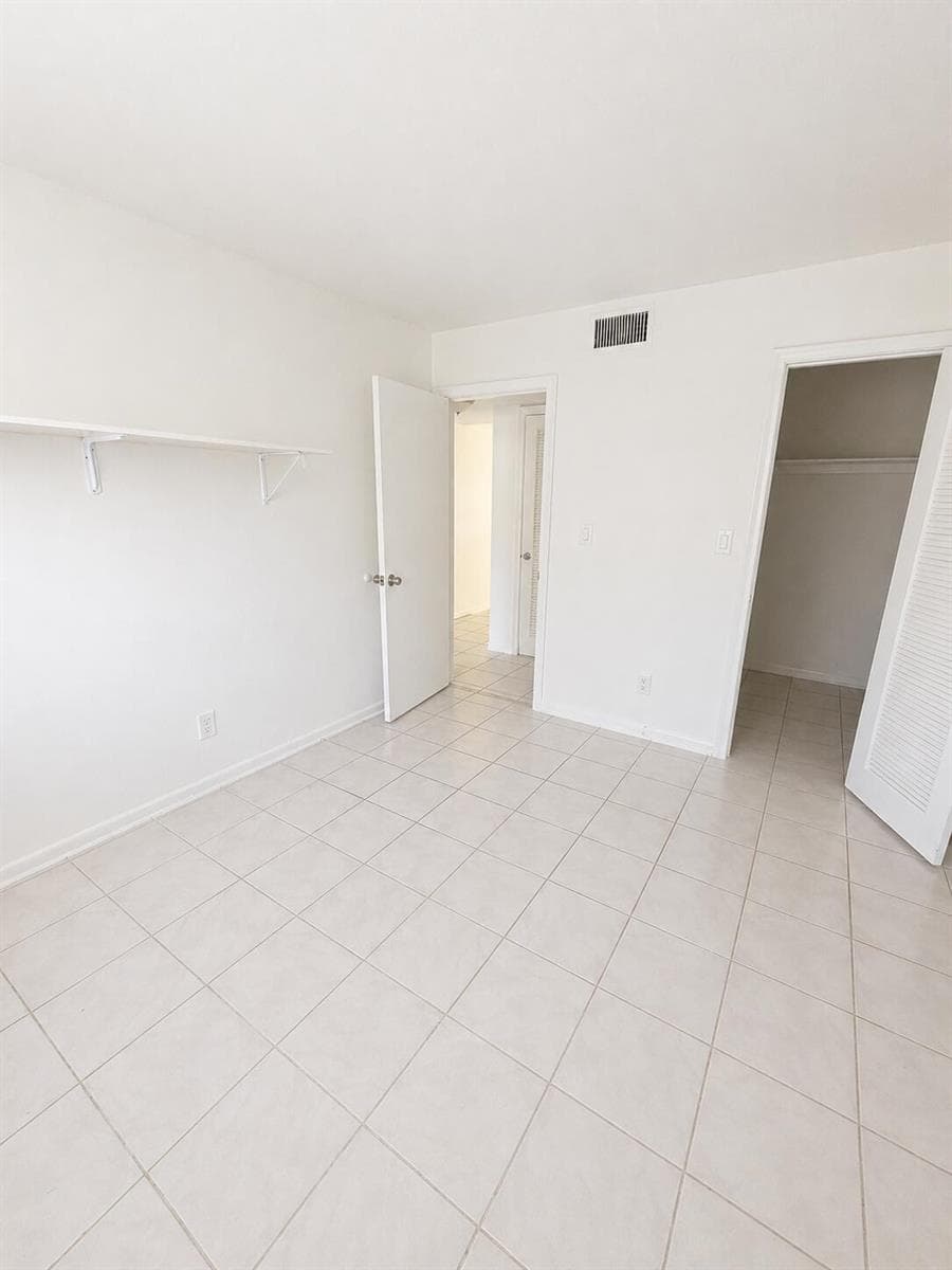 1401 NE 17th Court # 208, Fort Lauderdale, FL 33305 — zdjęcie 3