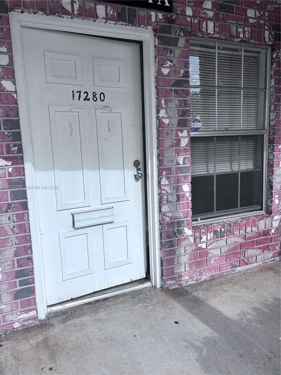 17280 NE 19th Ave, North Miami Beach, FL 33162 — zdjęcie 3