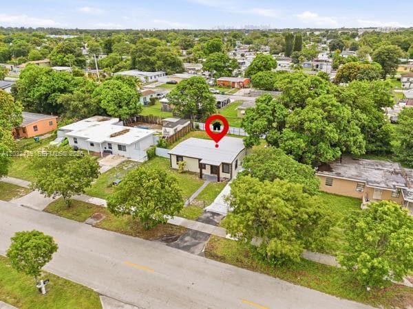 2520 NW 160th St, Miami Gardens, FL 33054 — zdjęcie 2