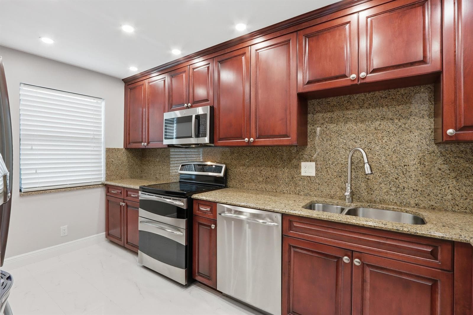 220 Lake Drive # 206, Palm Beach Shores, FL 33404 — zdjęcie 3