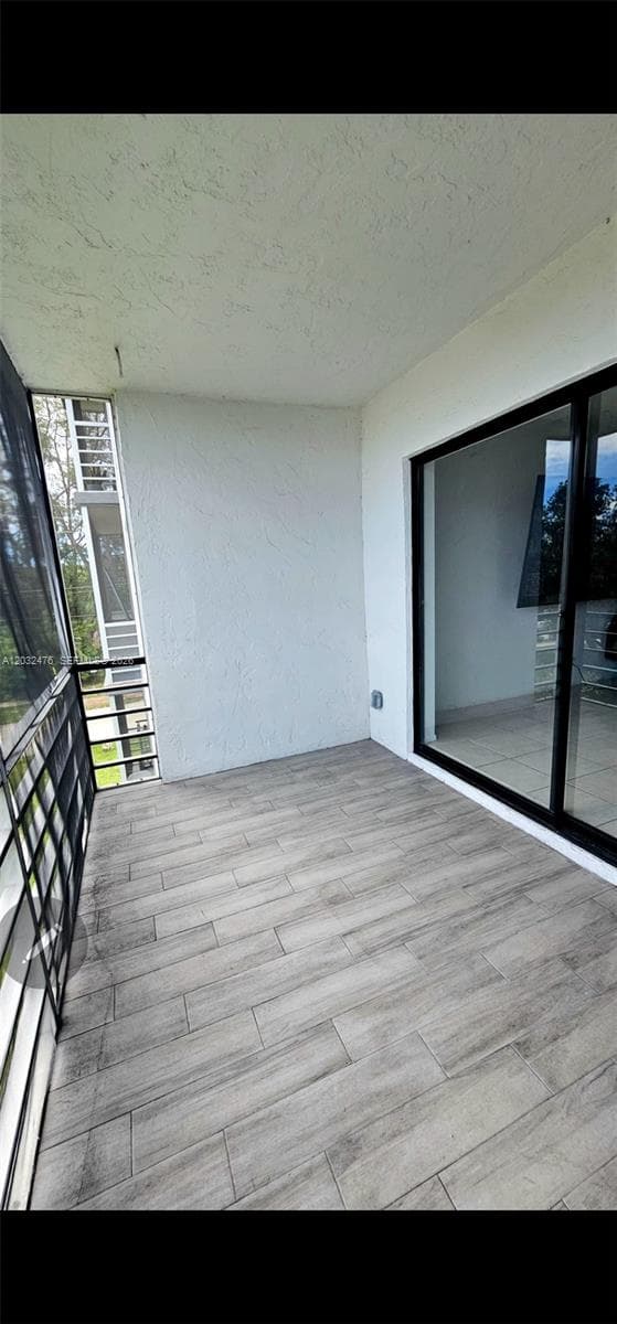 4311 Crystal Lake Dr # 321, Deerfield Beach, FL 33064 — zdjęcie 3