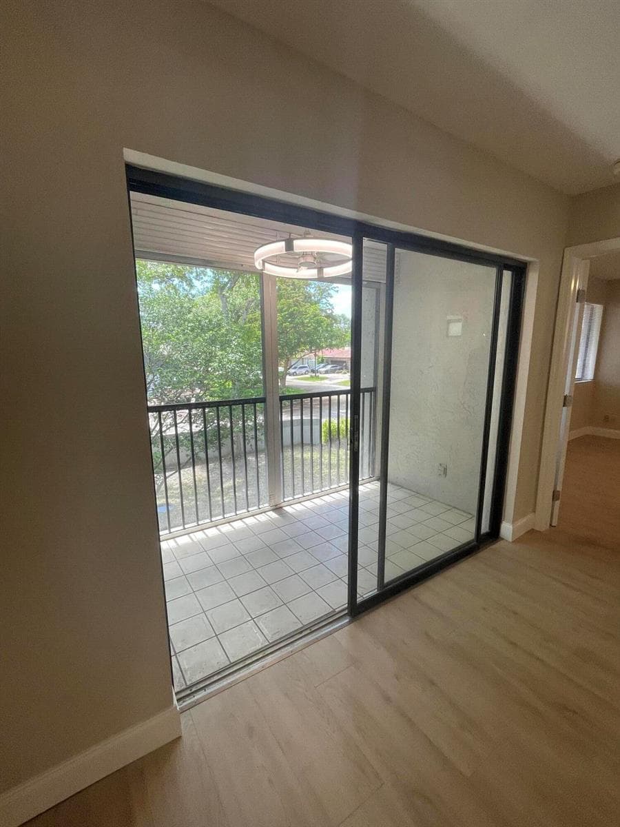 9537 SW 1st Court, Coral Springs, FL 33071 — zdjęcie 5