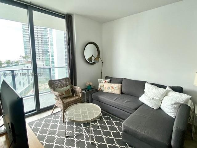 501 NE 31st St # 802, Miami, FL 33137 — zdjęcie 2