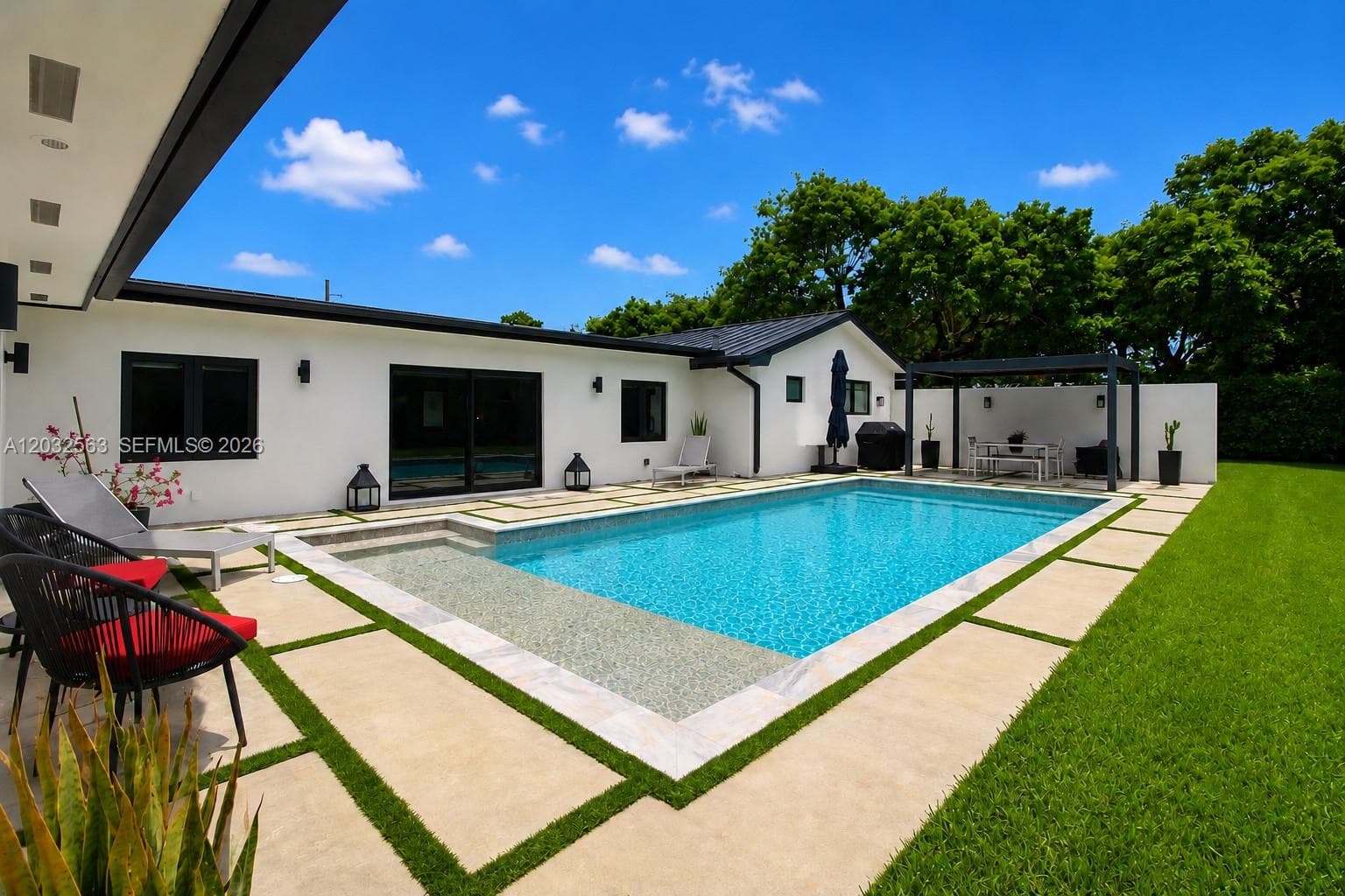 8700 SW 175th St, Palmetto Bay, FL 33157 — zdjęcie 4