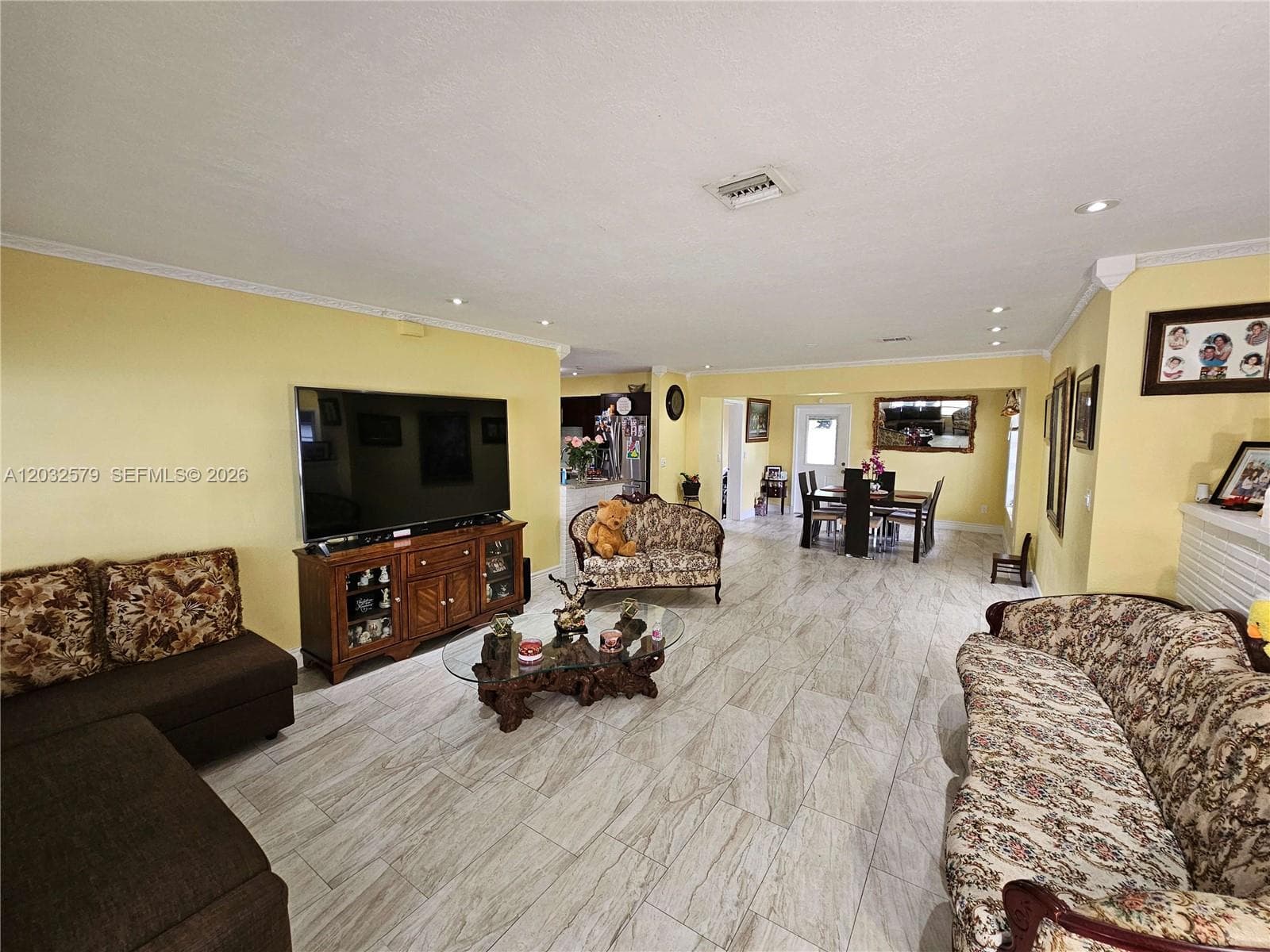 7470 Polk St, Hollywood, FL 33024 — zdjęcie 3