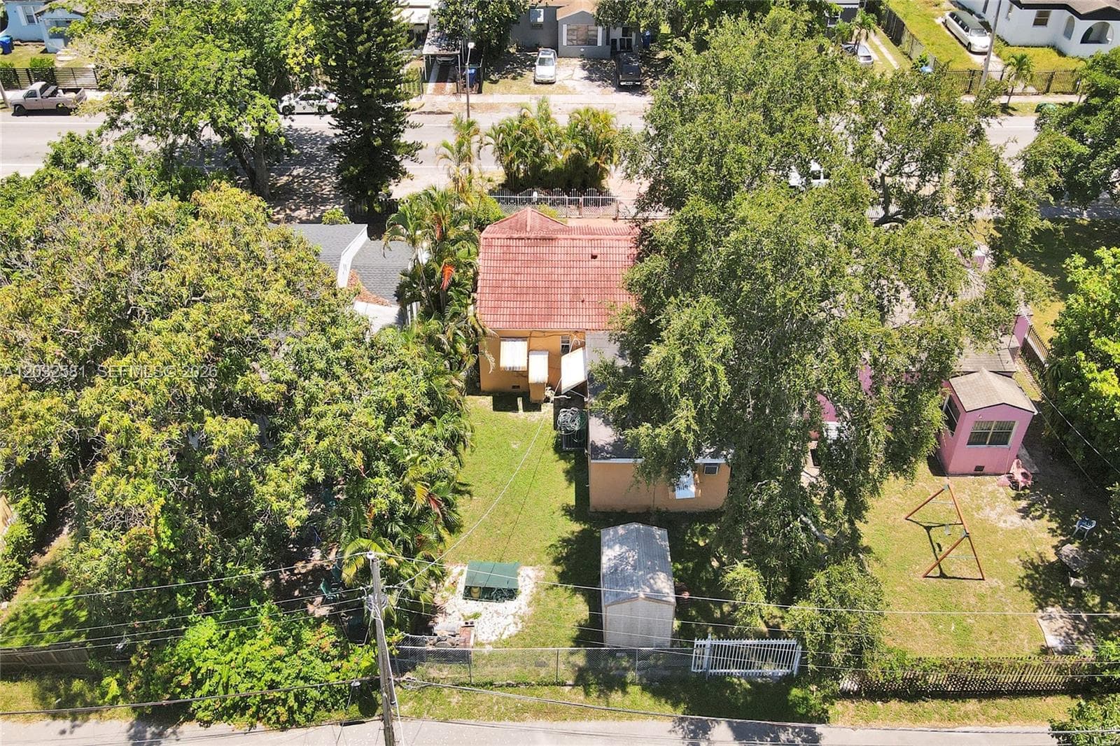 555 NW 46th St, Miami, FL 33127 — zdjęcie 2