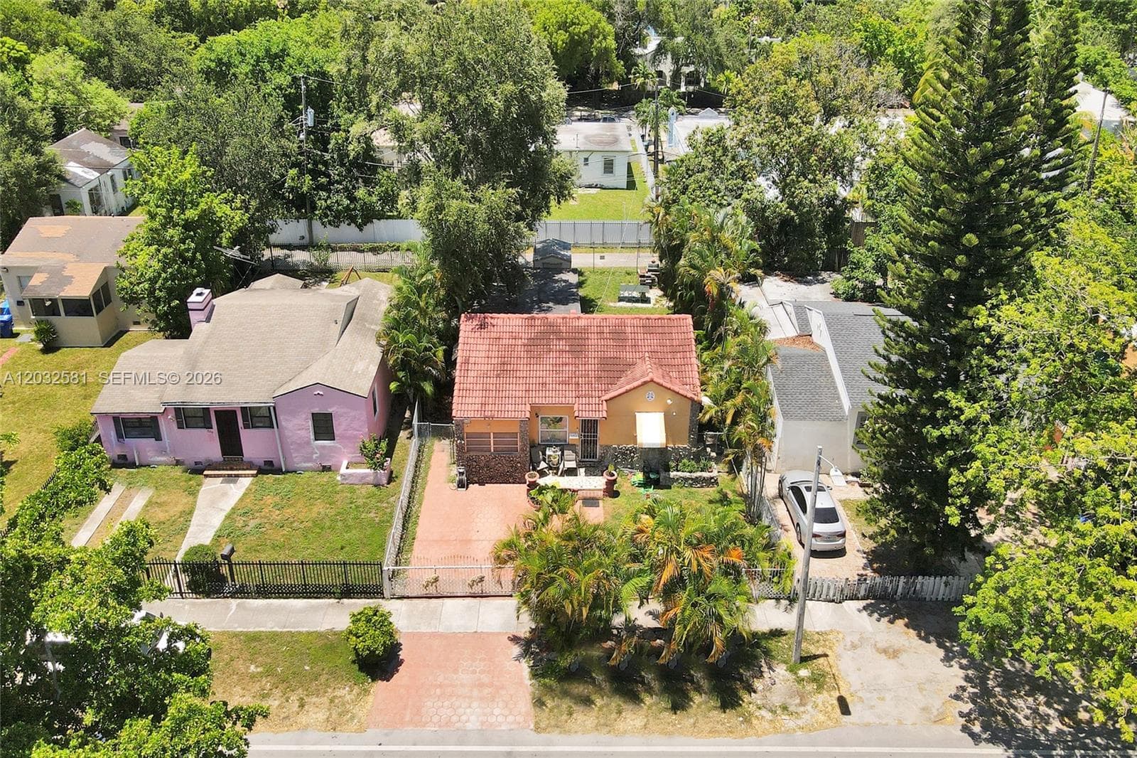 555 NW 46th St, Miami, FL 33127 — zdjęcie 4