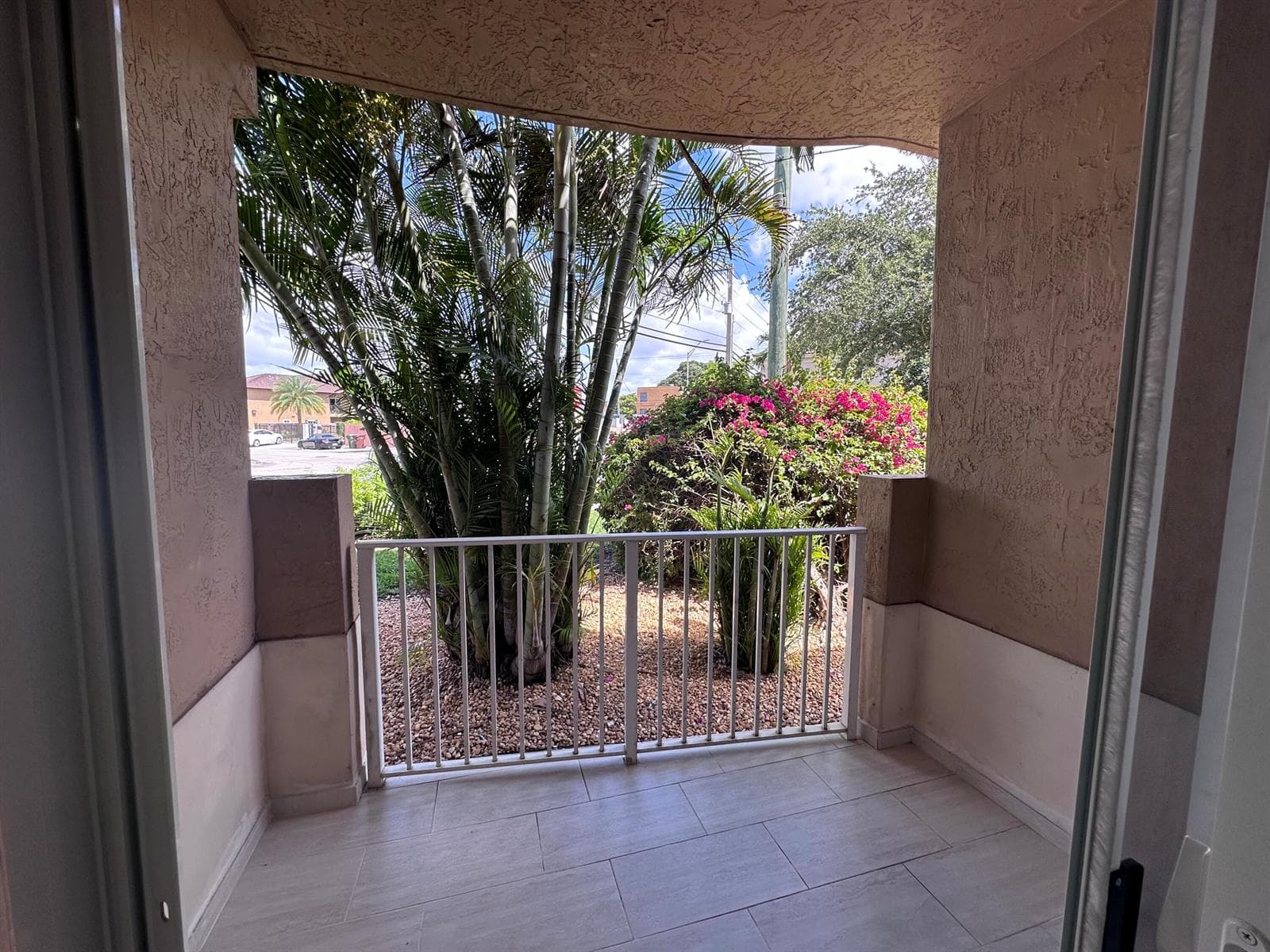 300 E 4th Street # 103, Hialeah, FL 33010 — zdjęcie 3