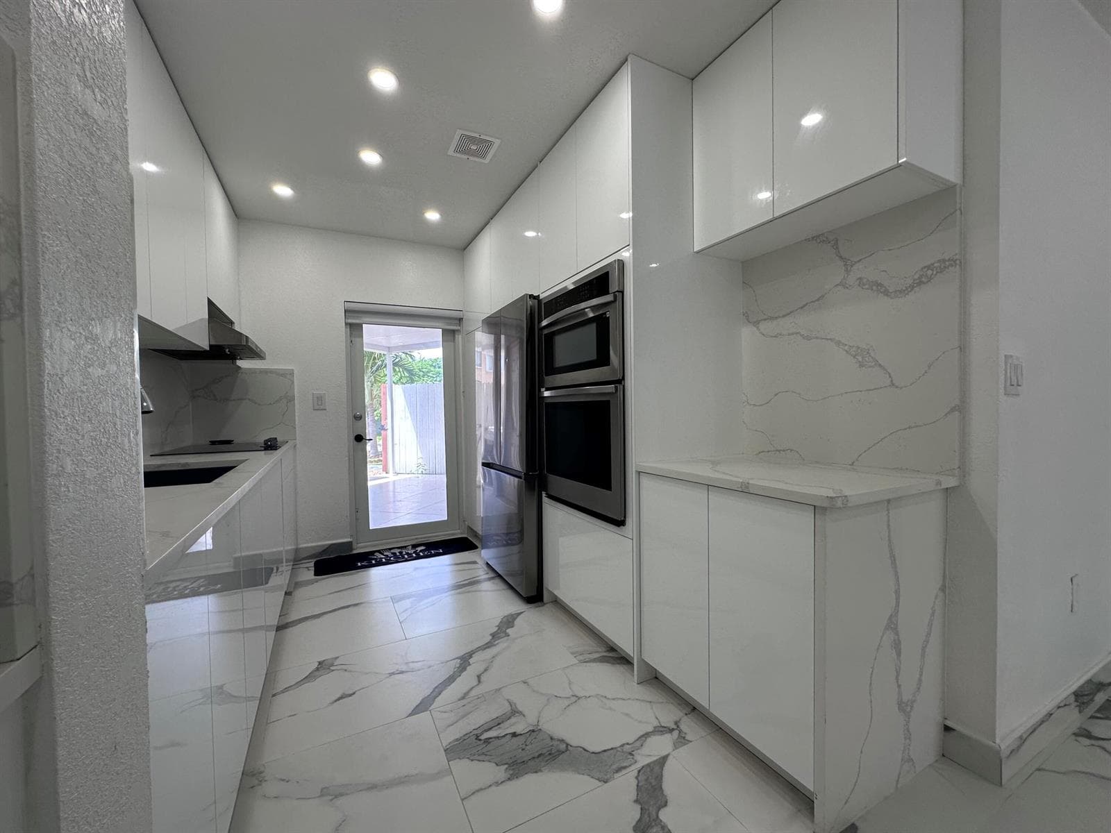 300 E 4th Street # 103, Hialeah, FL 33010 — zdjęcie 4