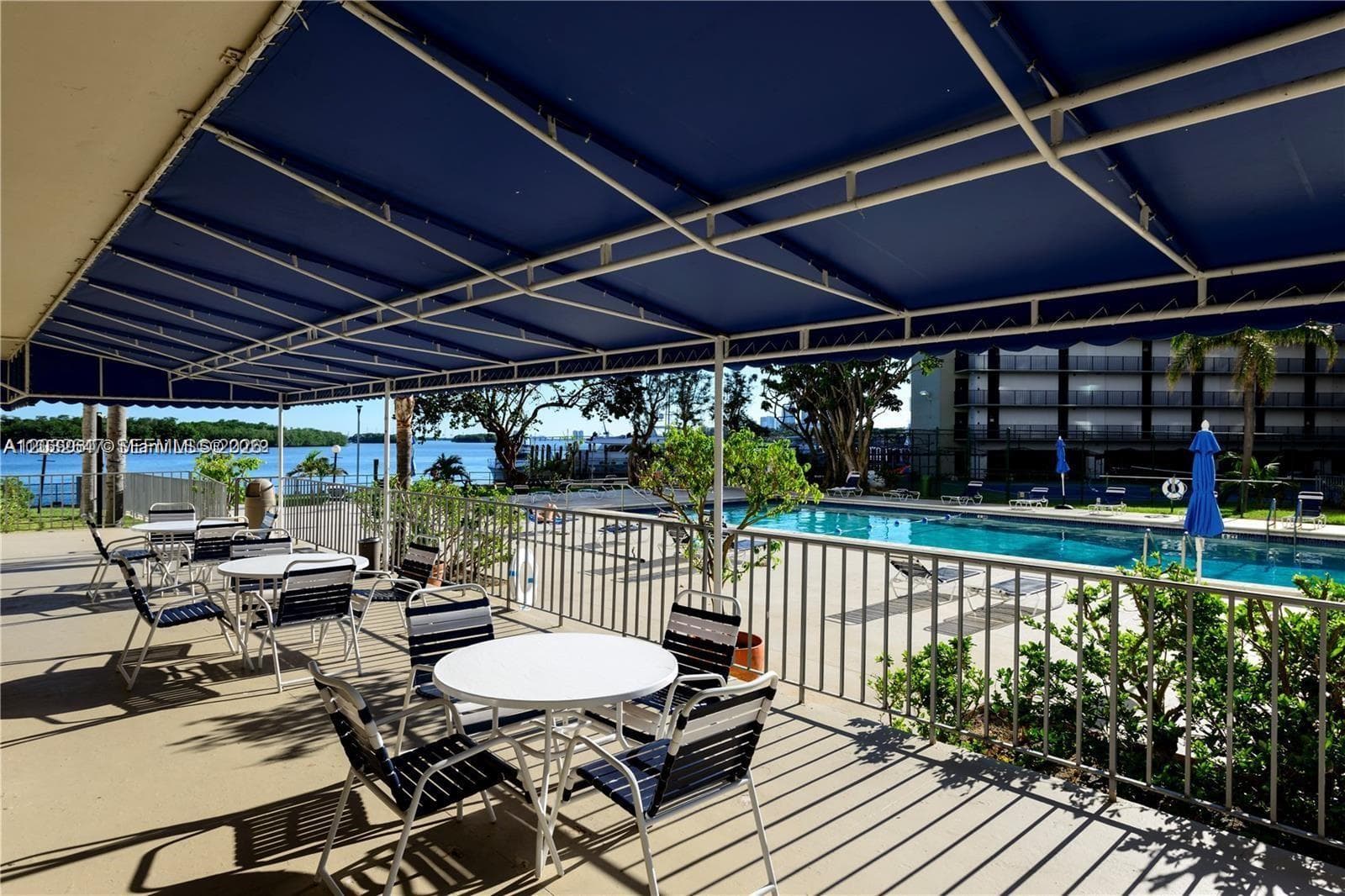 880 NE 69th St # 6R, Miami, FL 33138 — zdjęcie 4