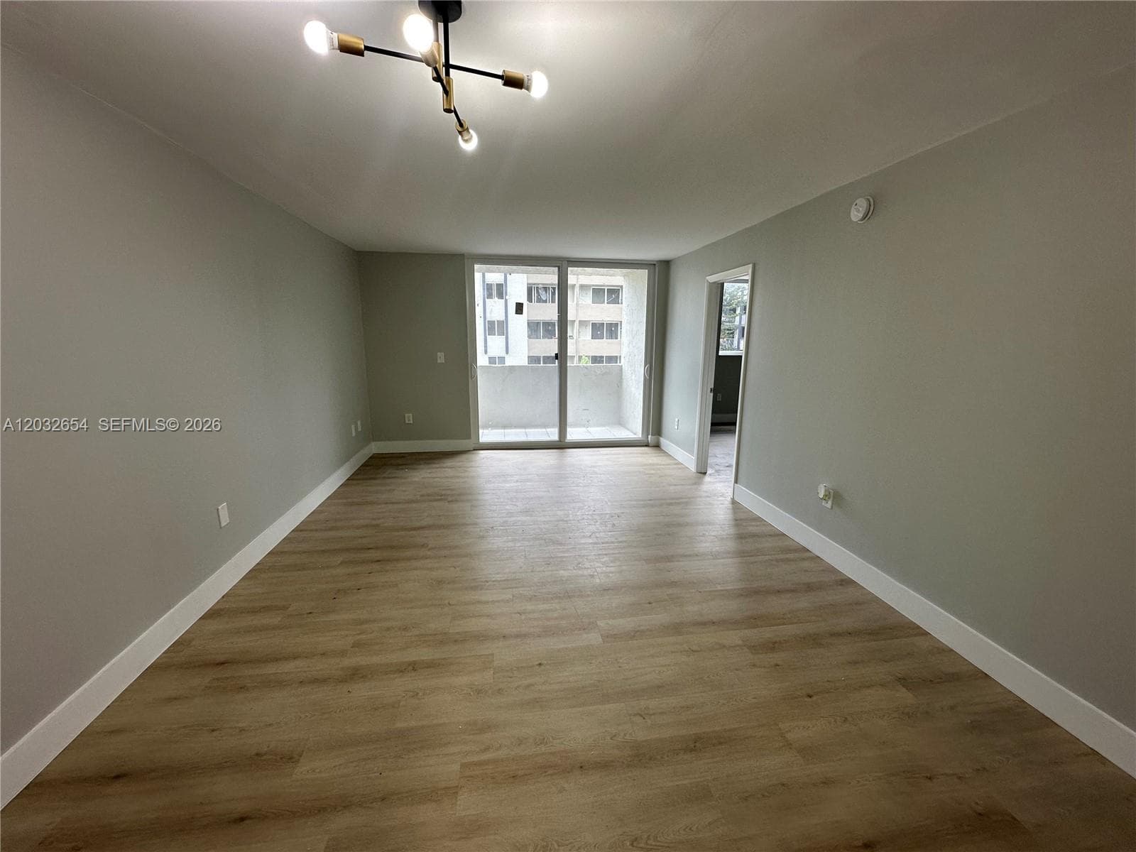 10090 NW 80th Ct # 1325, Hialeah Gardens, FL 33016 — zdjęcie 5