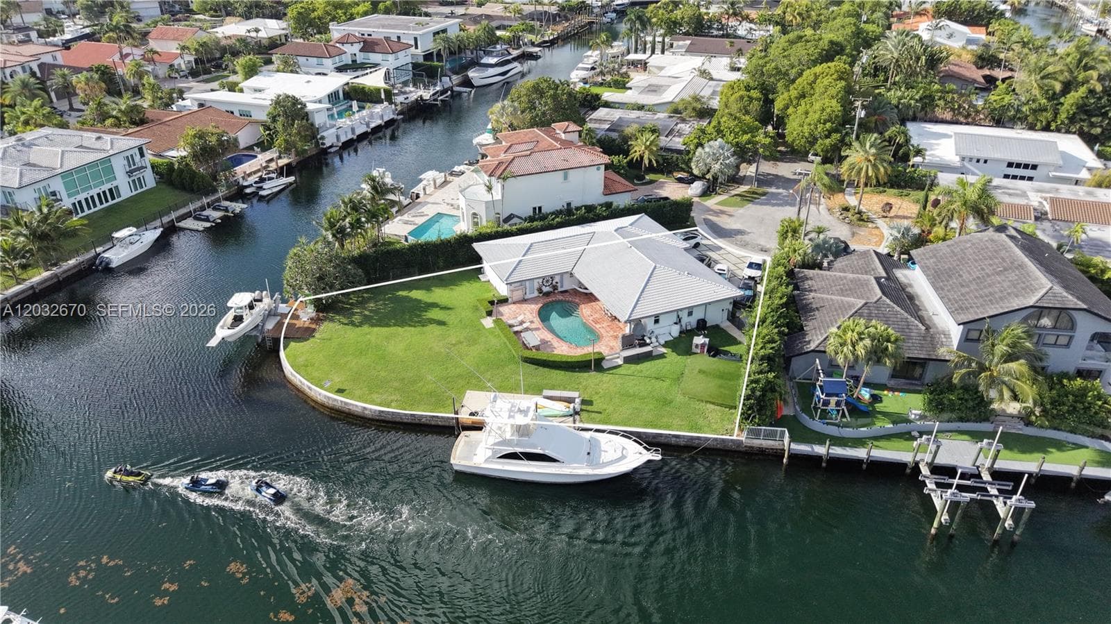 13305 Biscayne Island Ter, North Miami, FL 33181 — zdjęcie 5