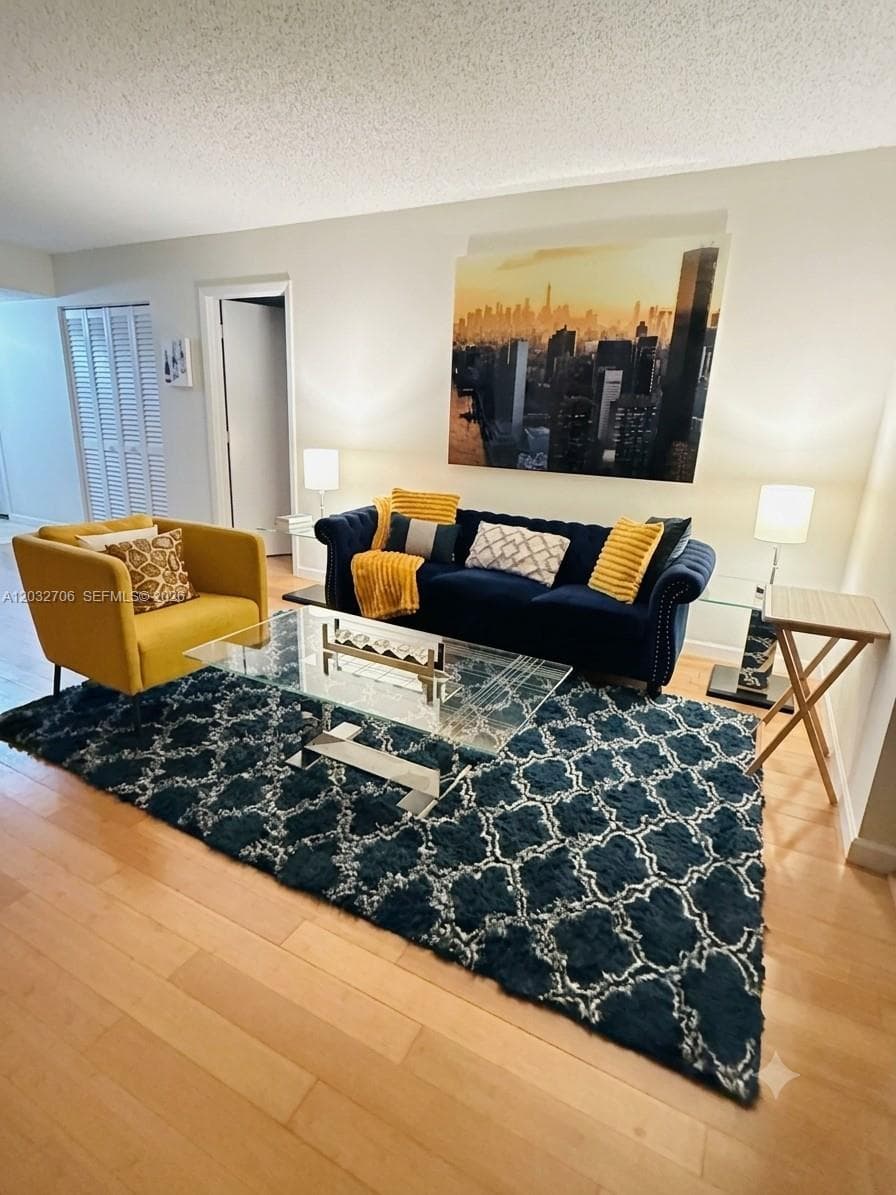 5570 NW 44th St # 308A, Lauderhill, FL 33319 — zdjęcie 4