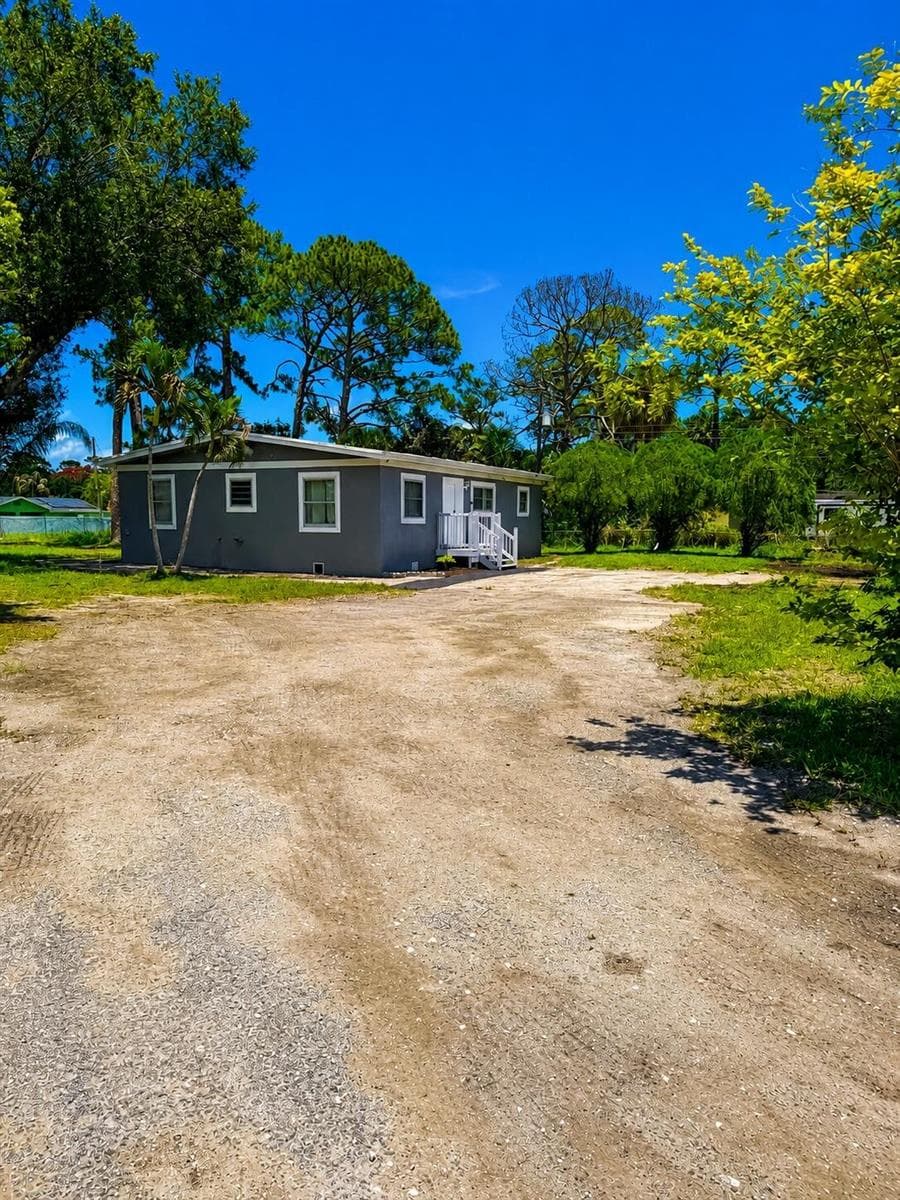 468 N 53rd Dr Drive N, FL 33415 — zdjęcie 2