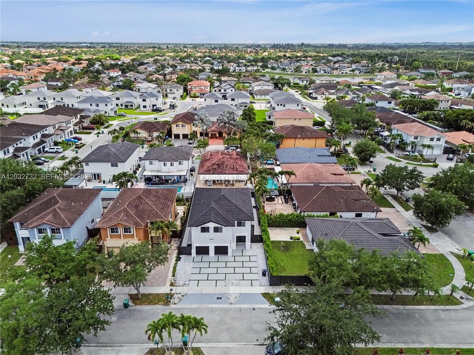 15490 SW 18th Ln, Miami, FL 33185 — zdjęcie 5