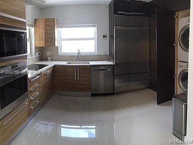 3 Farrey Ln # 3, Miami Beach, FL 33139 — zdjęcie 2
