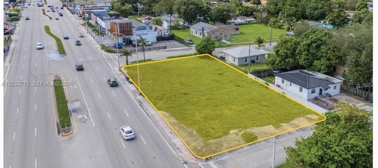 1477 NW 79th St, Miami, FL 33147 — zdjęcie 2