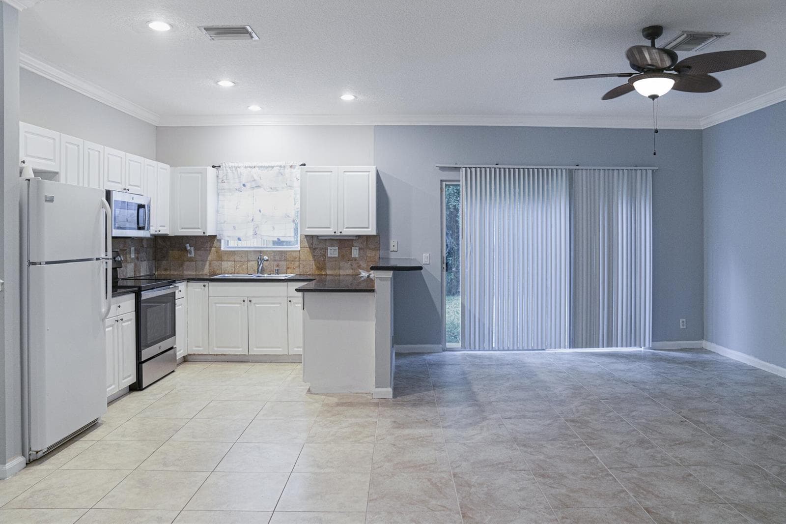 130 Baldwin Boulevard, FL 33463 — zdjęcie 4