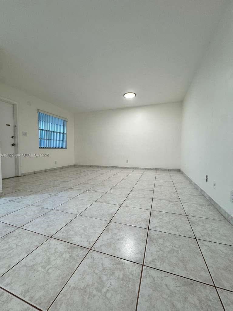 705 NE 2nd St # 11, Hallandale Beach, FL 33009 — zdjęcie 5