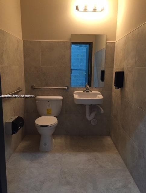 2188 NW 26th Ave, Miami, FL 33142 — zdjęcie 3