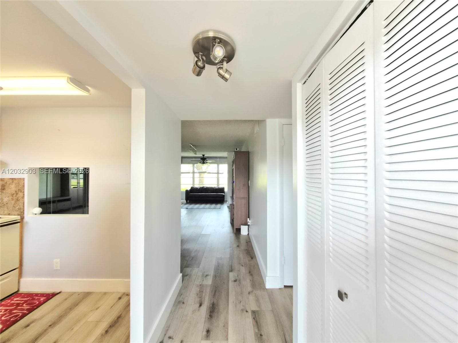 9041 Sunrise Lakes Blvd # 106, Sunrise, FL 33322 — zdjęcie 2