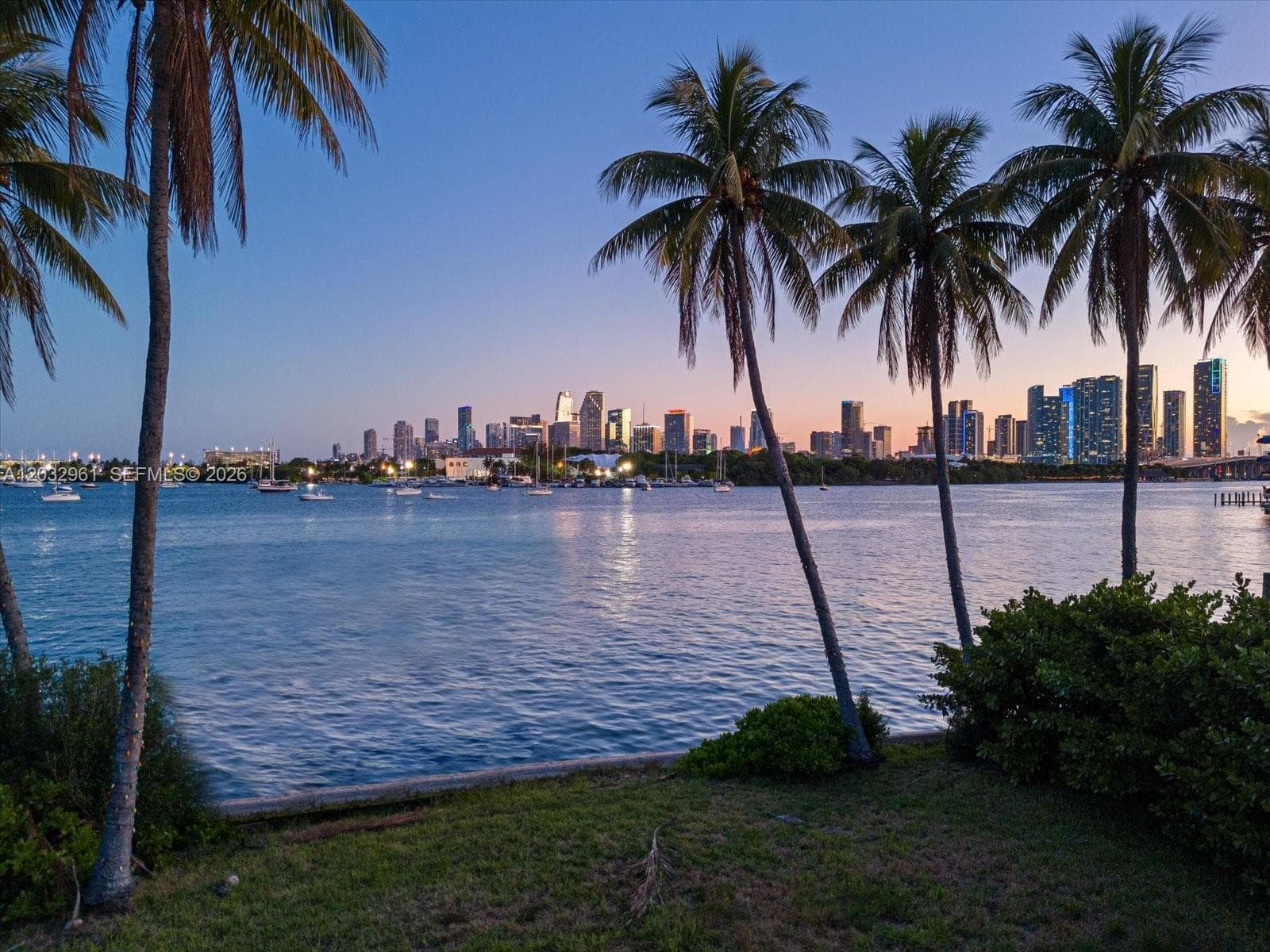 1228 S Venetian Way, Miami, FL 33139 — zdjęcie 3
