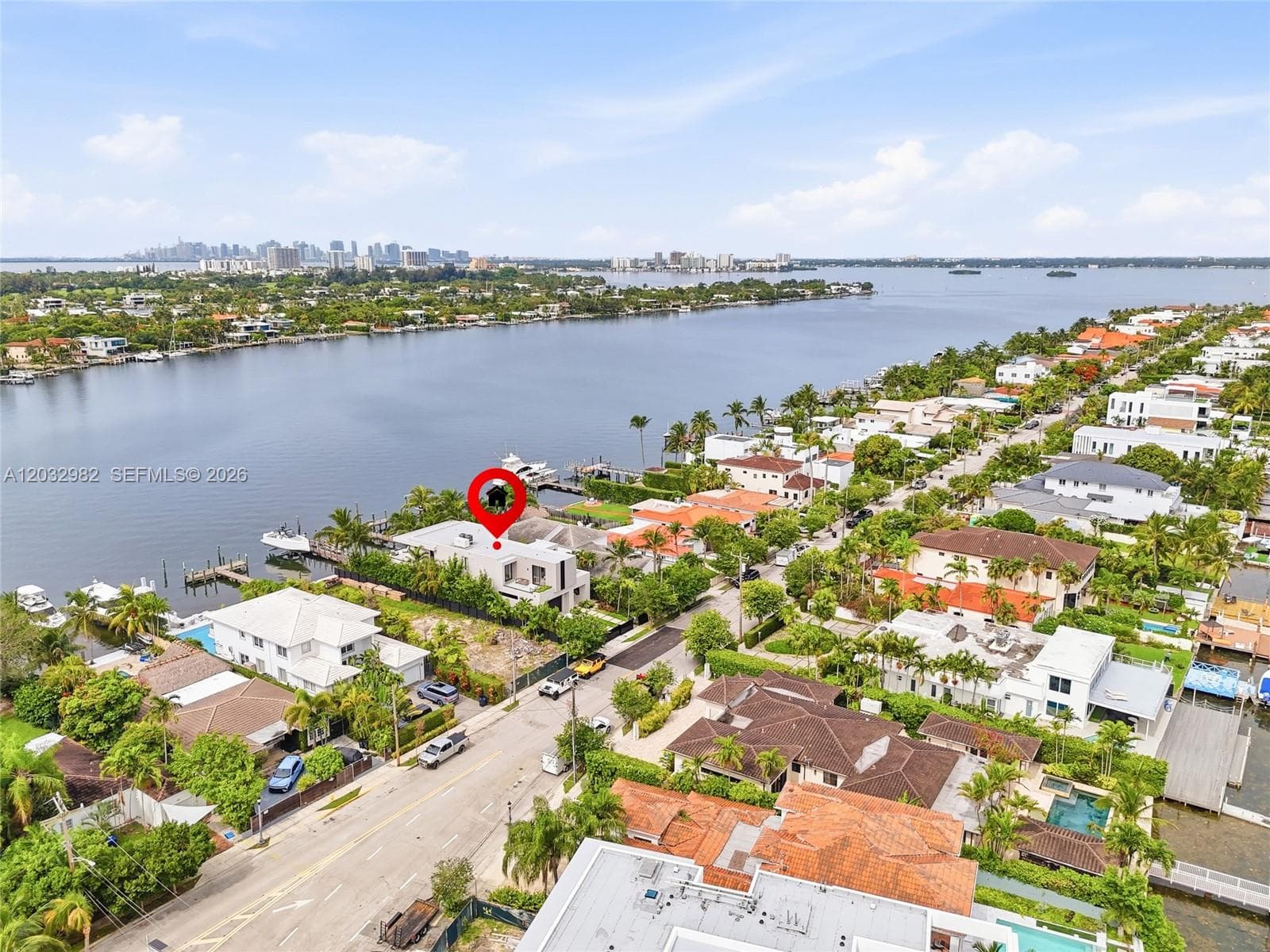 1050 Stillwater Dr, Miami Beach, FL 33141 — zdjęcie 4