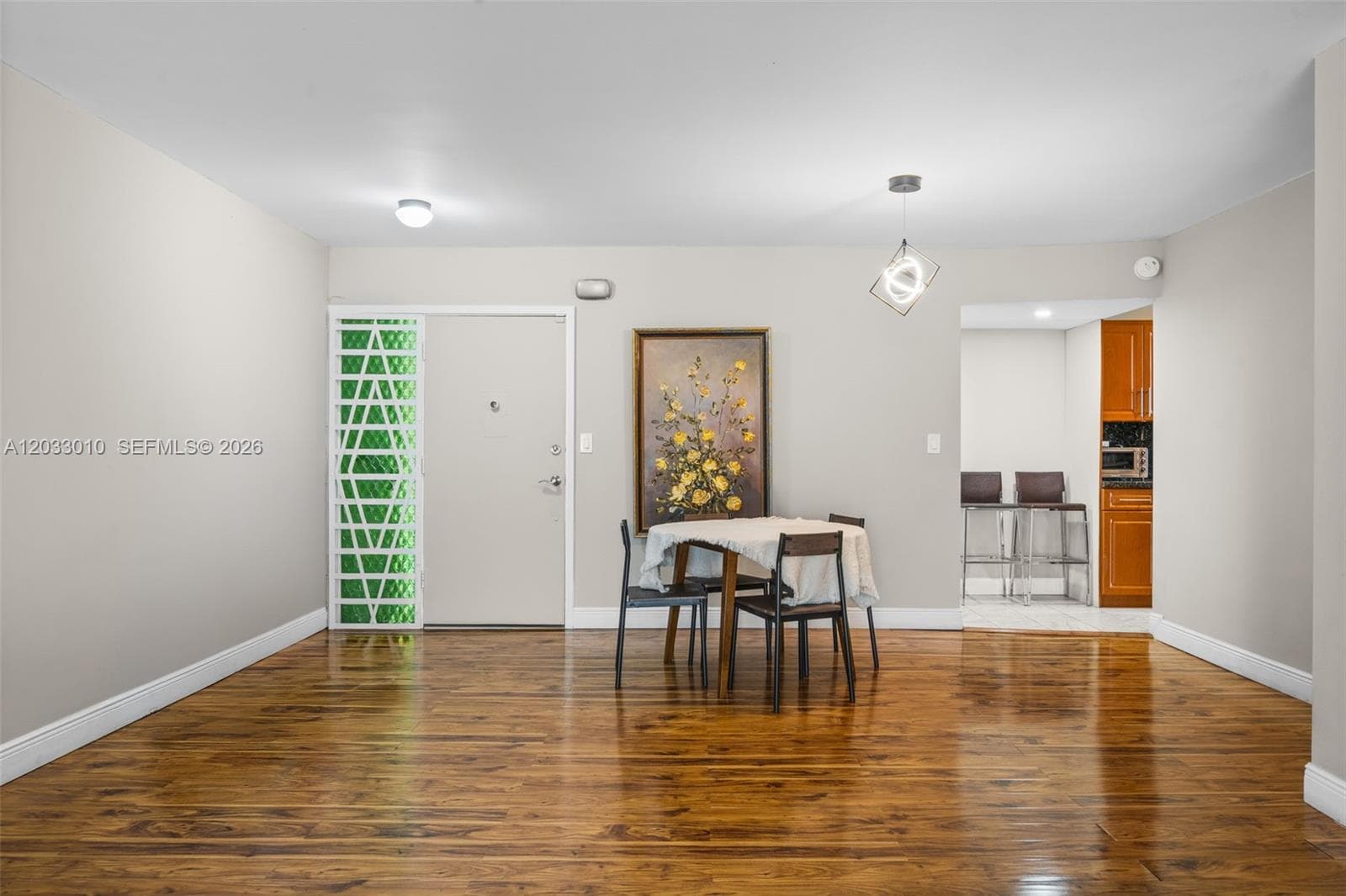1690 NE 191st St # 302-1, Miami, FL 33179 — zdjęcie 2