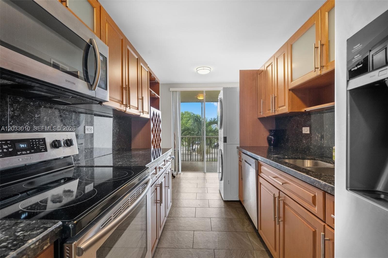 1690 NE 191st St # 302-1, Miami, FL 33179 — zdjęcie 5