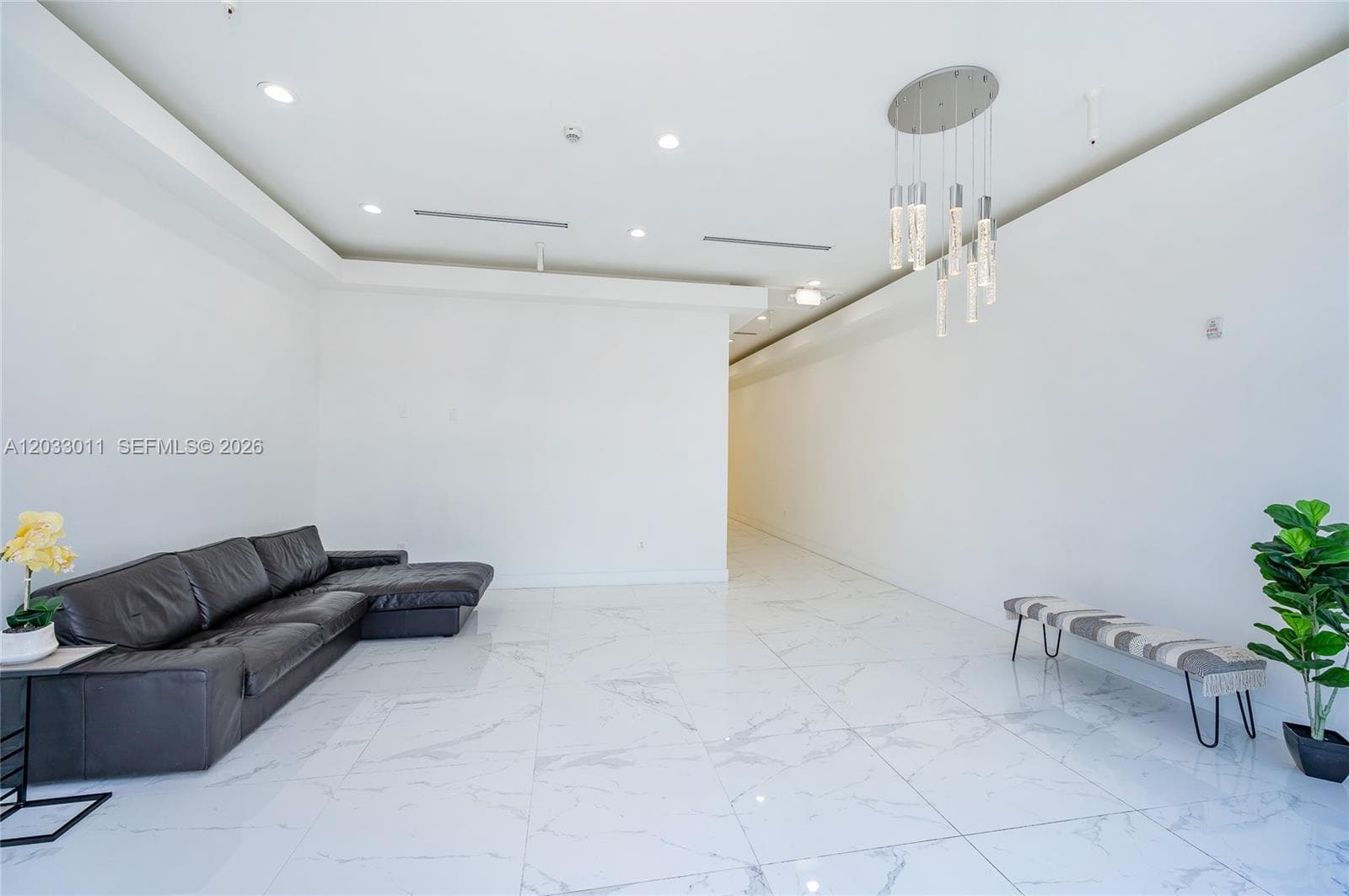 10450 NW 33rd St # 301, Doral, FL 33172 — zdjęcie 4