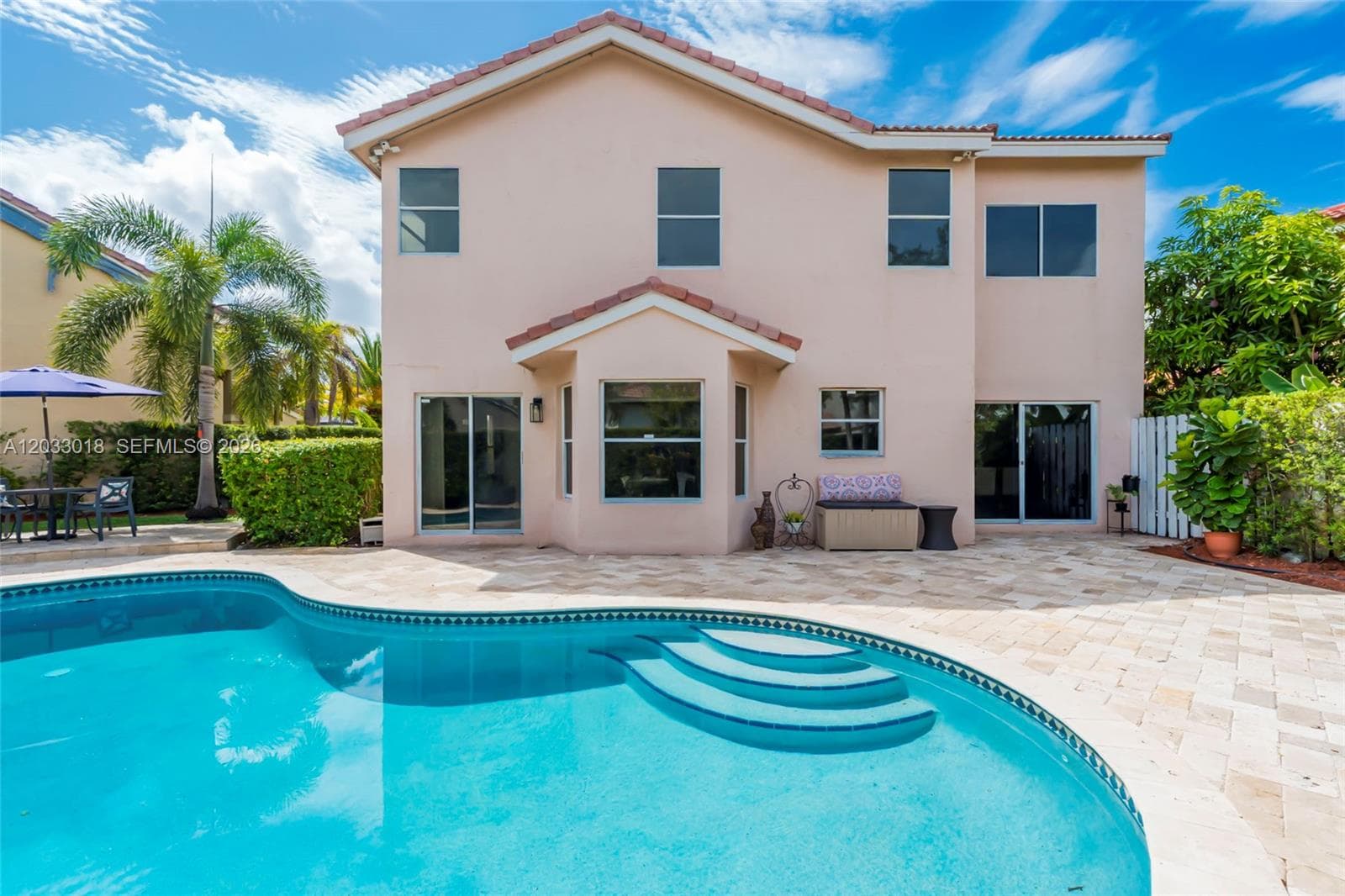 18172 SW 3rd St, Pembroke Pines, FL 33029 — zdjęcie 2