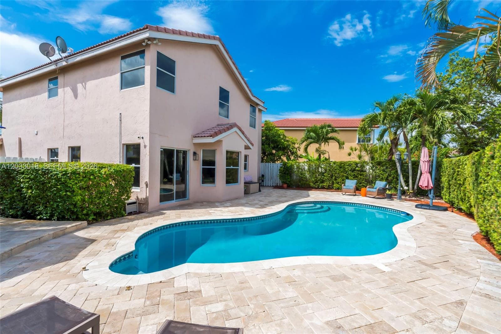 18172 SW 3rd St, Pembroke Pines, FL 33029 — zdjęcie 3