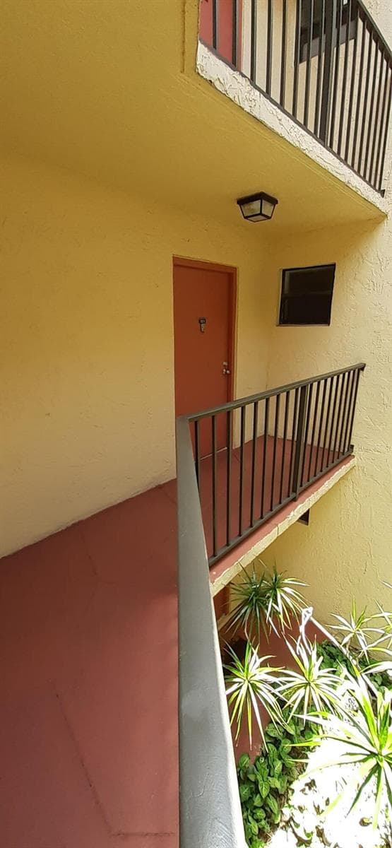 3252 Foxcroft Road # 201, Miramar, FL 33025 — zdjęcie 2