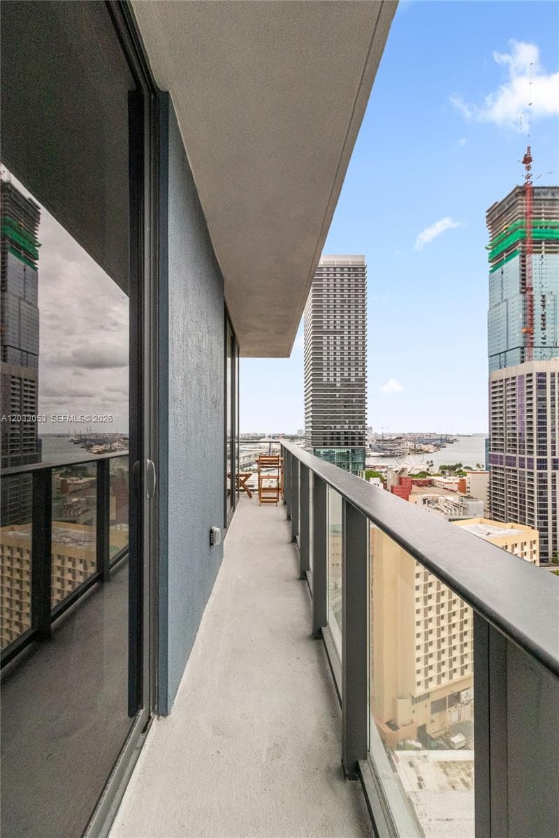 121 NE 5th St # 2401, Miami, FL 33132 — zdjęcie 4