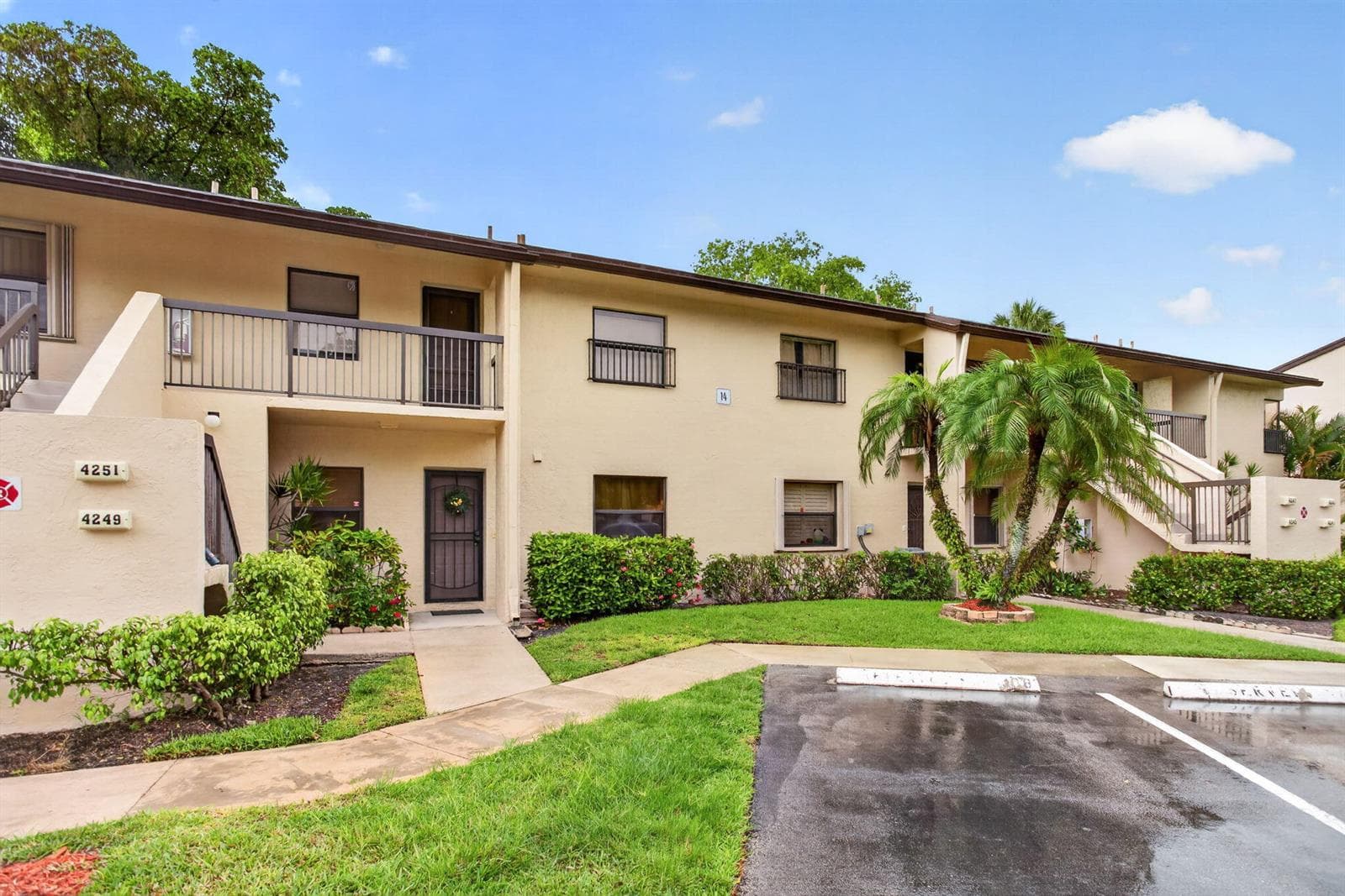 4251 Carambola Circle S, Coconut Creek, FL 33066 — zdjęcie 2